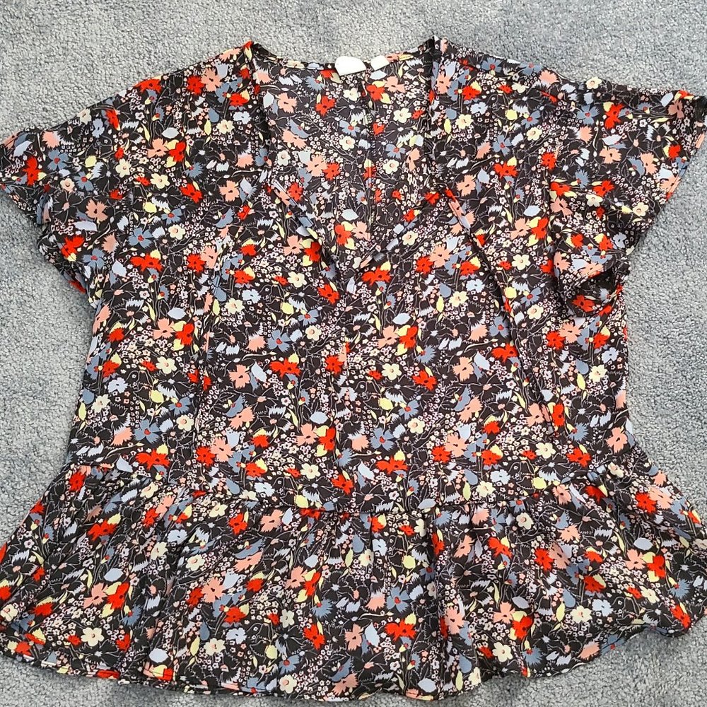 GAP Semi-Sheer Floral Peplum Top
